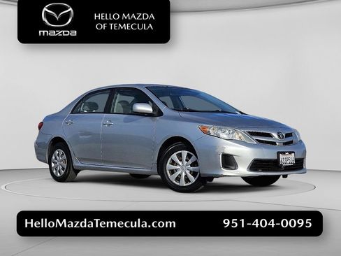 Used 2011 Toyota Corolla LE FWD image 1