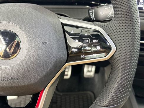 Used 2022 Volkswagen GTI Autobahn image 21