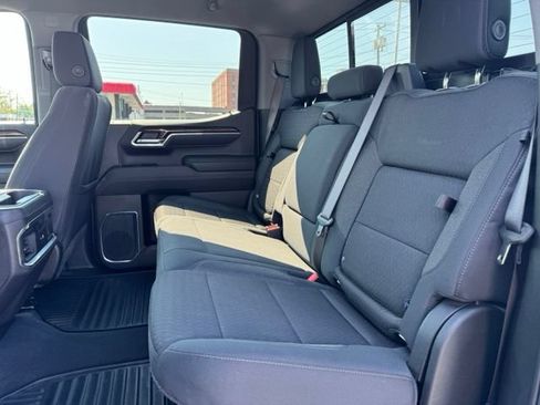 Used 2025 GMC Sierra 1500 Elevation w/ Preferred Package AWD/4WD image 9