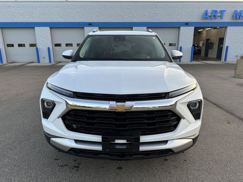 Used 2025 Chevrolet TrailBlazer LT AWD/4WD image 12