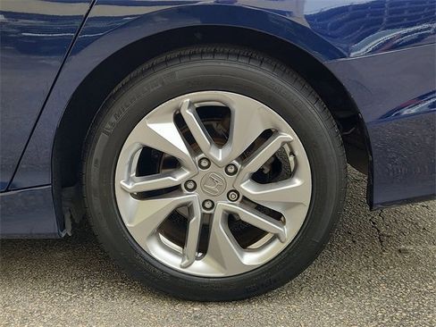 Used 2019 Honda Accord LX image 30
