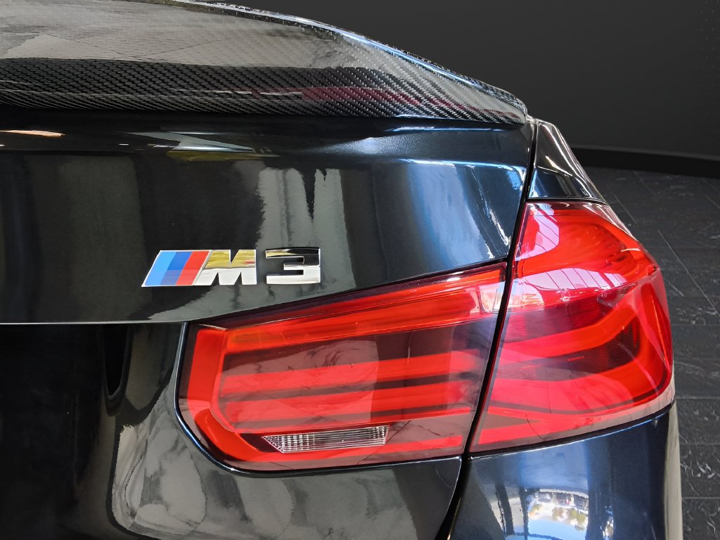 Used 2017 BMW M3 RWD image 28