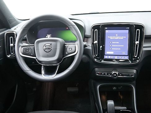 Certified 2023 Volvo XC40 Recharge Ultimate w/ Protection Package Premier image 24