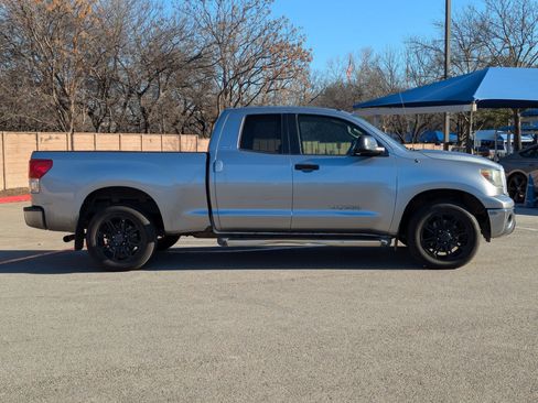 Used 2011 Toyota Tundra 2WD Double Cab w/ SR5 Pkg image 3