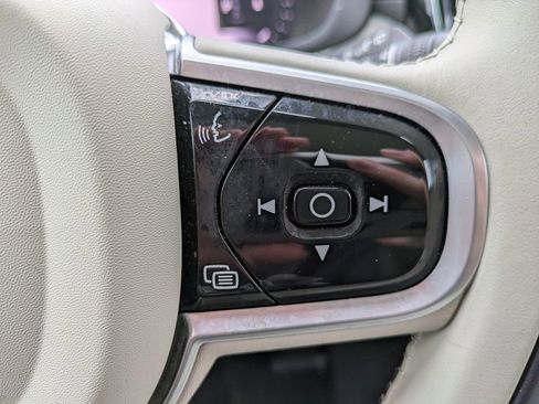 Certified 2023 Volvo XC60 B5 Ultimate w/ Climate Package AWD/4WD image 27