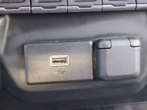 Used 2020 GMC Sierra 1500 4x4 Double Cab w/ Sierra Value Package image 28