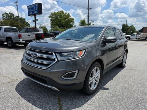 Used 2015 Ford Edge Titanium FWD image 1