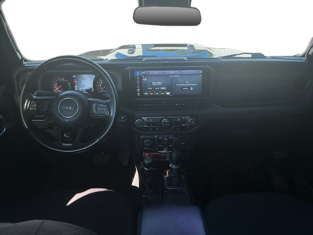 Used 2024 Jeep Gladiator Mojave AWD/4WD image 17