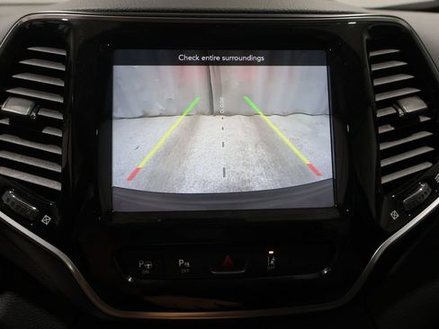 Used 2021 Jeep Cherokee Limited AWD/4WD image 26