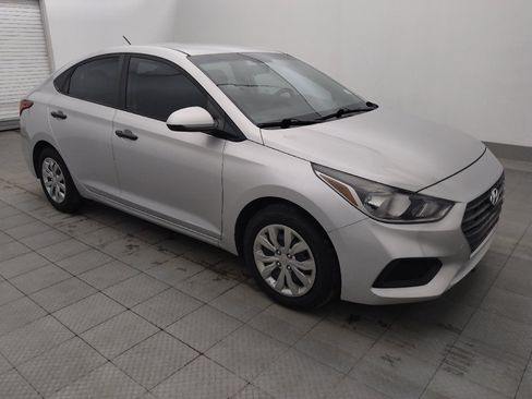 Used 2018 Hyundai Accent SE FWD image 11