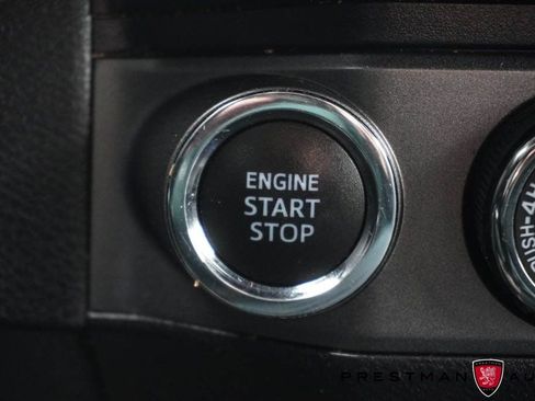 Used 2020 Toyota Tacoma TRD Off-Road w/ Technology Package image 33