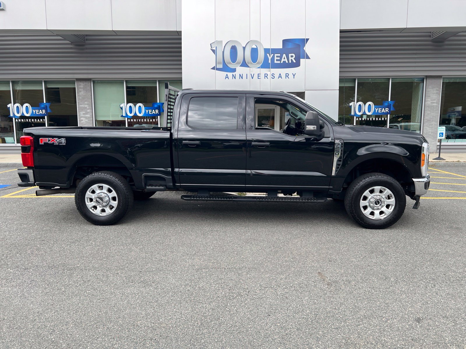 Certified 2023 Ford F250 XLT w/ 360-Degree Camera Package AWD/4WD image 10
