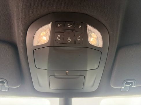 Used 2024 Chrysler Pacifica Limited FWD image 60