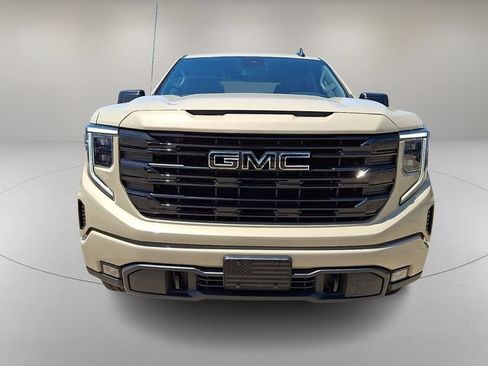 Used 2022 GMC Sierra 1500 Elevation AWD/4WD image 3
