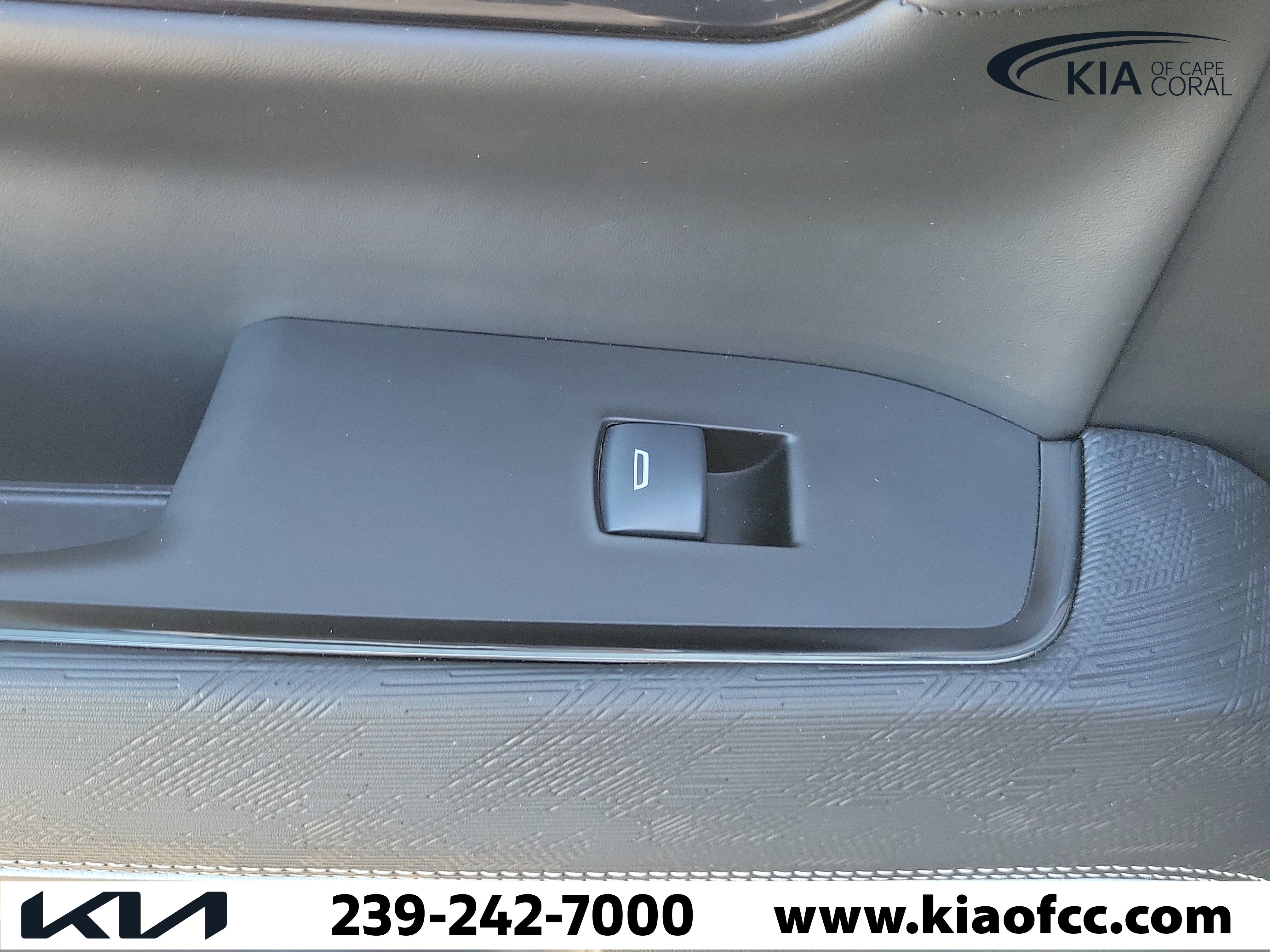 Used 2025 GMC Sierra 1500 AT4X AWD/4WD image 15