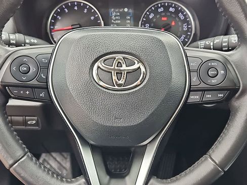 Used 2021 Toyota RAV4 XLE Premium FWD image 25