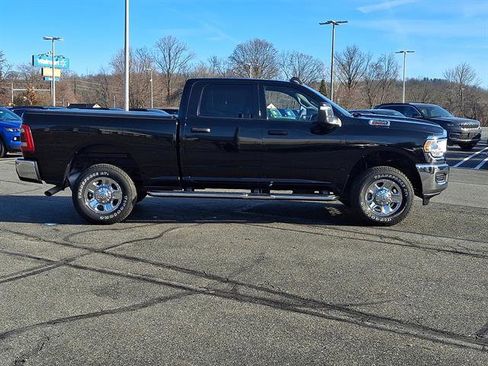 Used 2024 RAM 2500 Tradesman w/ Towing Technology Group image 7