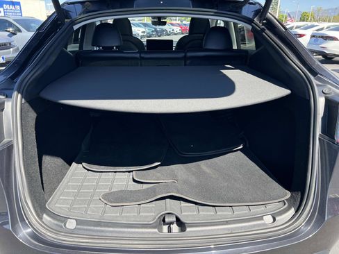 Used 2024 Tesla Model Y Long Range image 24