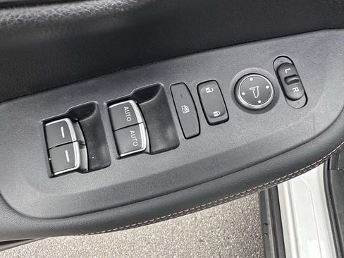 Used 2024 Honda HR-V Sport image 8
