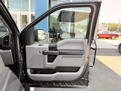 Used 2018 Ford F150 XL w/ XL Power Equipment Group AWD/4WD image 26
