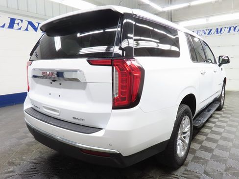 Used 2024 GMC Yukon XL SLT image 4