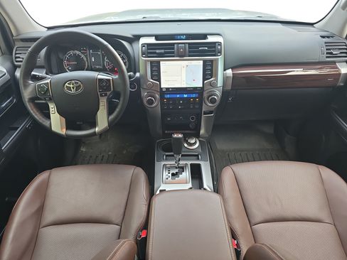 Used 2024 Toyota 4Runner Limited AWD/4WD image 9