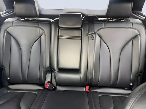 Used 2019 Lincoln Nautilus Select image 26