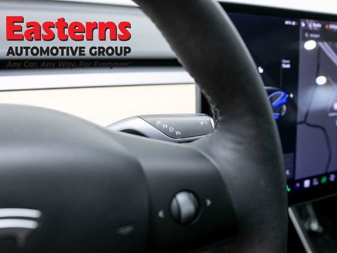 Used 2020 Tesla Model 3 Standard Range RWD image 13