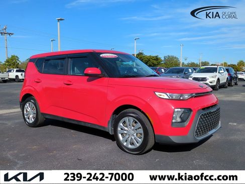 Certified 2021 Kia Soul LX image 2