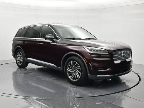 Used 2020 Lincoln Aviator 2WD w/ Class IV Trailer Tow Package image 3