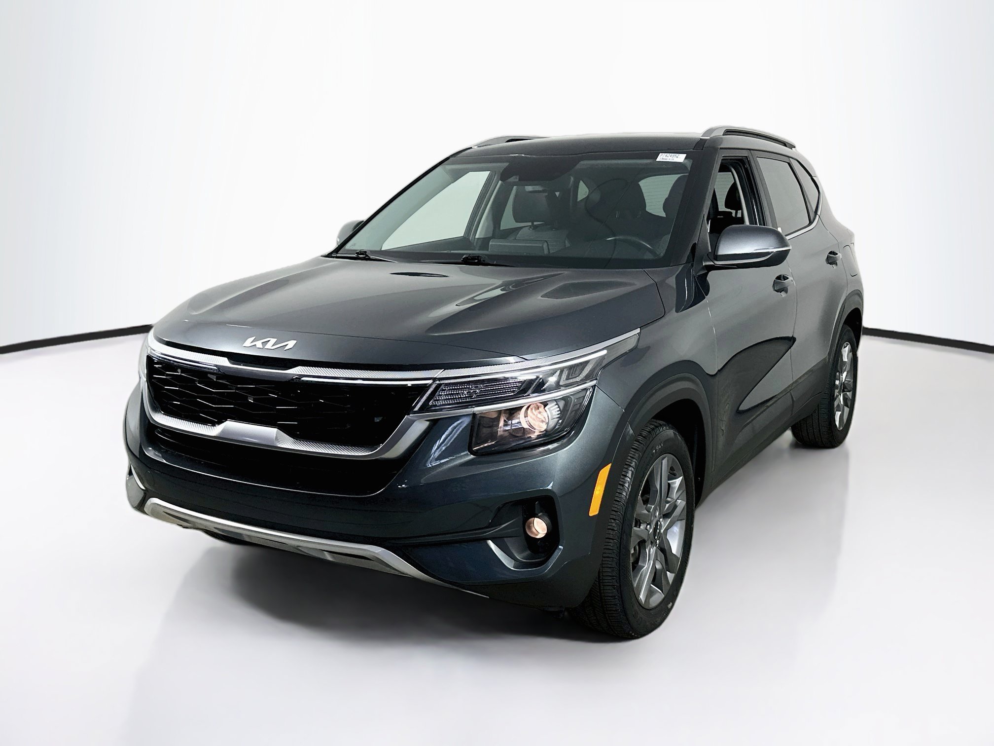 Used 2023 Kia Seltos S FWD image 1