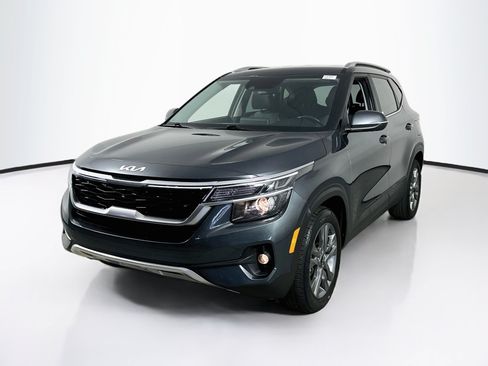 Used 2023 Kia Seltos S FWD image 1