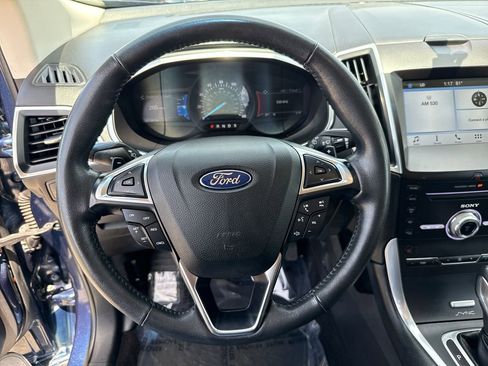 Used 2017 Ford Edge Titanium FWD image 14