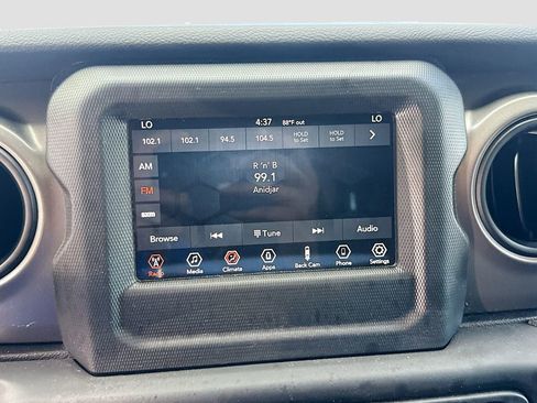 Used 2023 Jeep Wrangler Unlimited w/ Cold Weather Group image 16