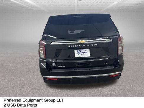 Used 2021 Chevrolet Suburban LT AWD/4WD image 11