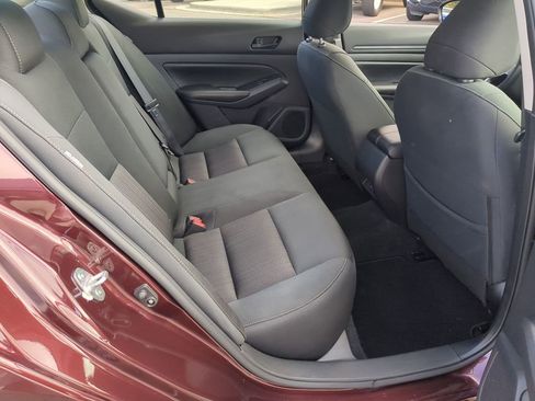 Used 2024 Nissan Altima 2.5 SV FWD image 32