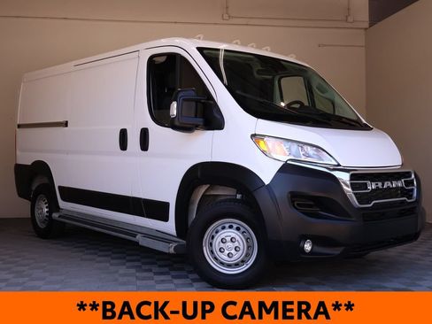 Used 2025 RAM ProMaster 2500 w/ U-Haul Equipment Group FWD image 2