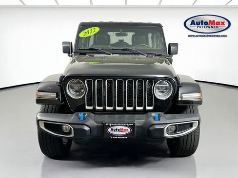 Used 2022 Jeep Wrangler Unlimited Sahara w/ Cold Weather Group AWD/4WD image 6