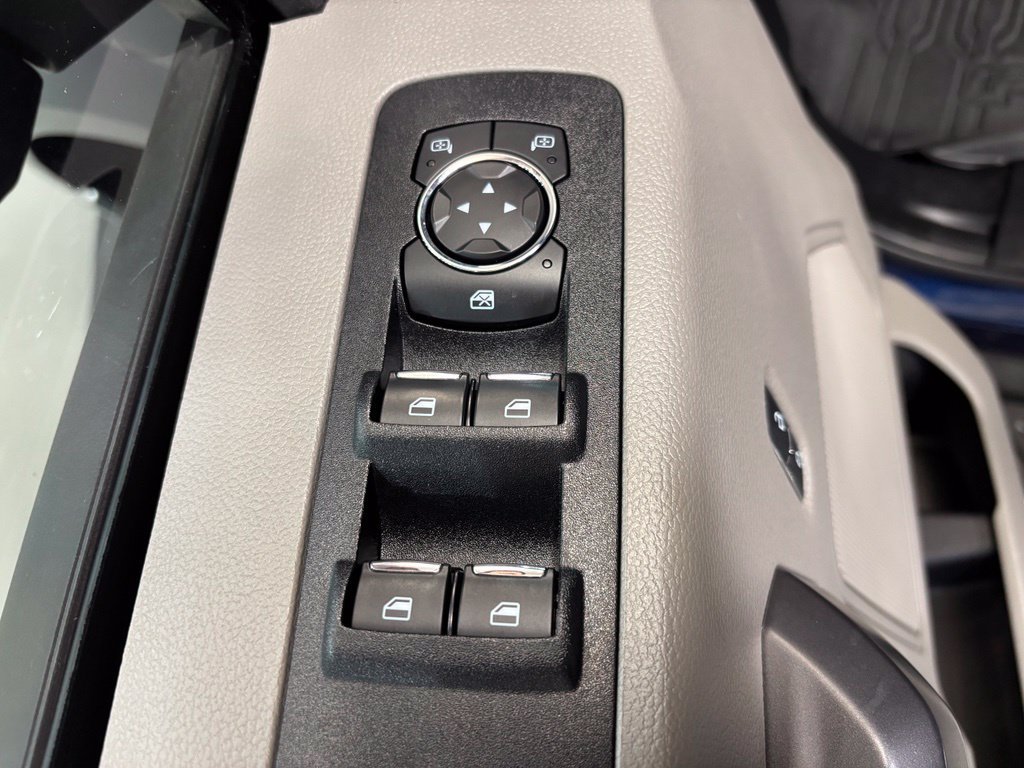 Used 2019 Ford F150 XLT w/ Equipment Group 302A Luxury AWD/4WD image 24