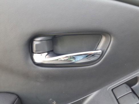 New 2026 Nissan Frontier SV image 17