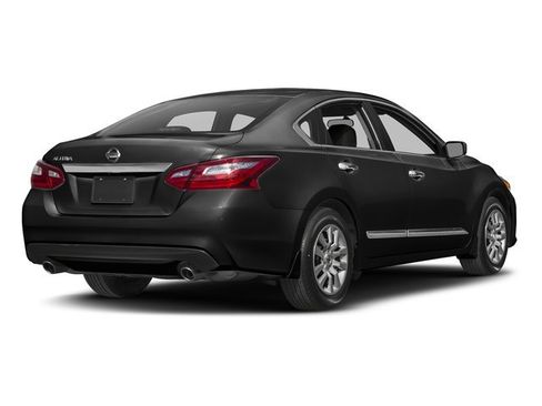 Used 2017 Nissan Altima 2.5 S w/ Power Driver Seat Package FWD image 2