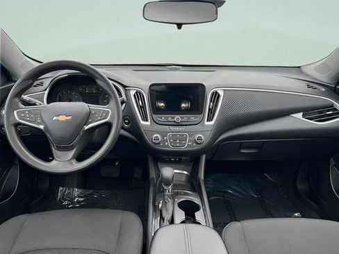 Used 2024 Chevrolet Malibu LT image 9
