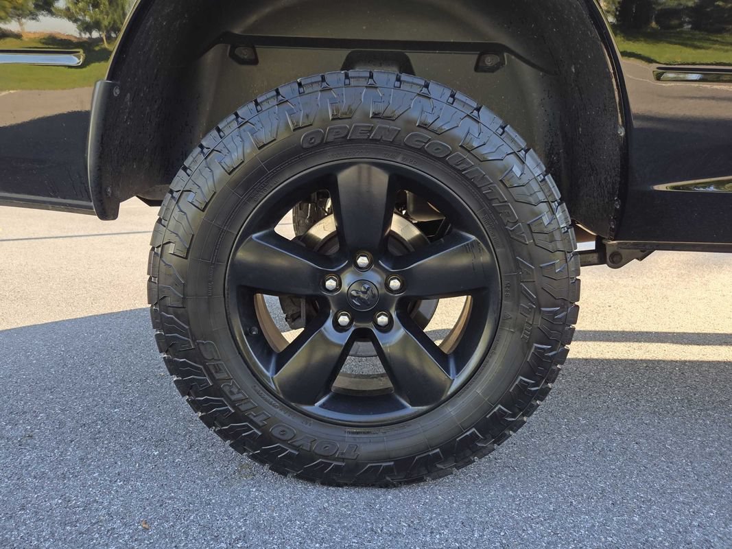 Used 2014 RAM 1500 Express w/ Black Ram 1500 Express Group AWD/4WD image 26