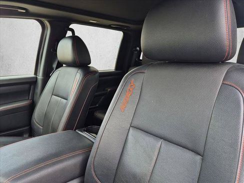 Used 2023 Nissan Titan PRO-4X w/ Pro-4x Convenience Package AWD/4WD image 13