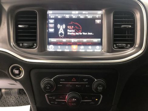 Used 2019 Dodge Charger SXT w/ Blacktop Package AWD/4WD image 20