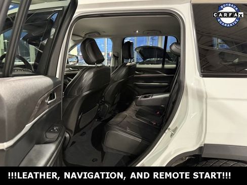 Used 2023 Jeep Grand Cherokee Limited image 15