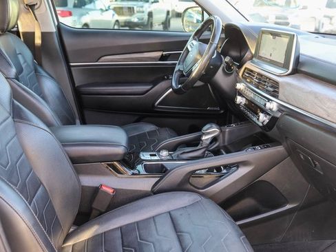 Used 2022 Kia Telluride SX w/ SX Prestige Package image 20