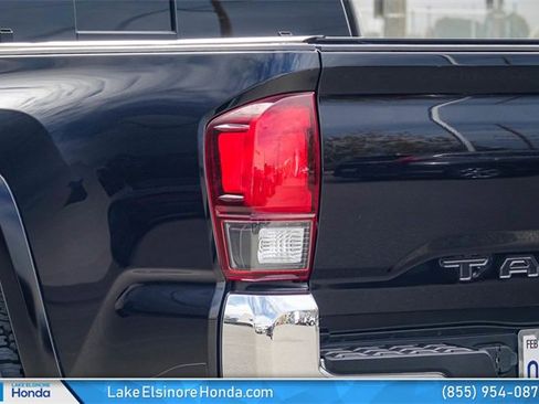 Used 2022 Toyota Tacoma SR5 image 12