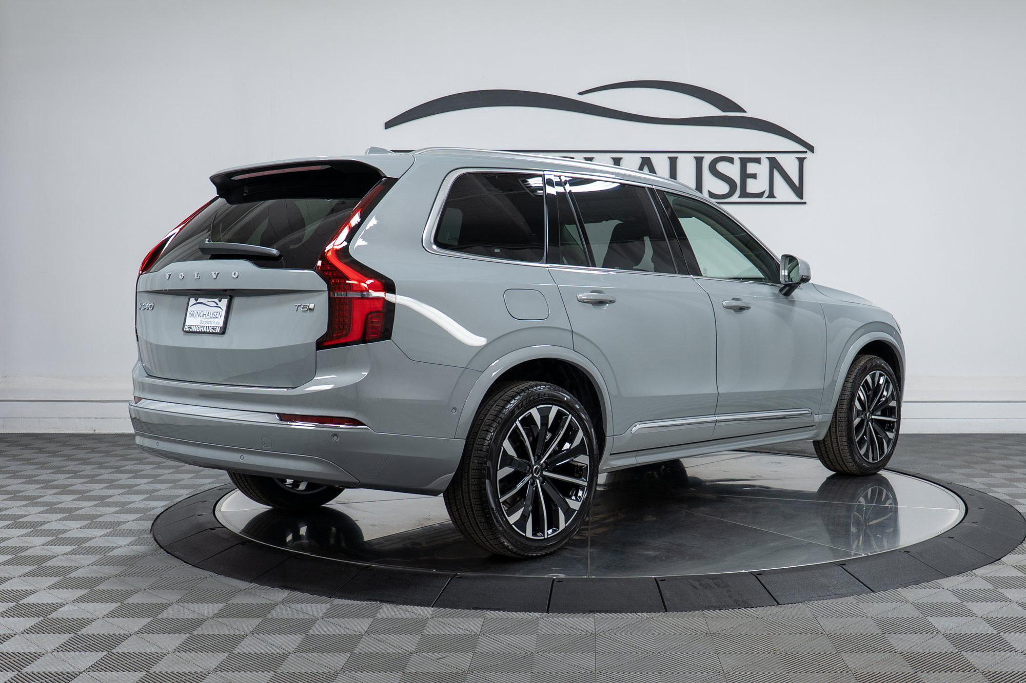 New 2026 Volvo XC90 T8 Plus w/ Protection Package Premier AWD/4WD image 5
