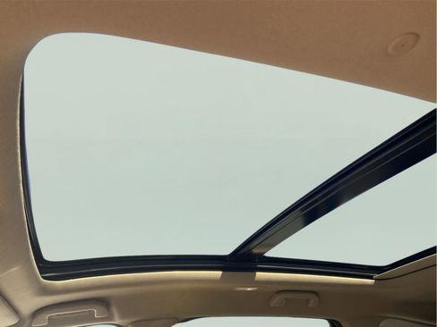 Used 2023 Acura MDX SH-AWD w/ Technology Package image 32